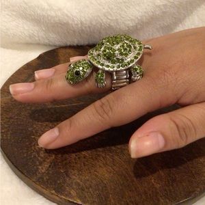 Green Rhinestone Movable Turtle Stretch Ring